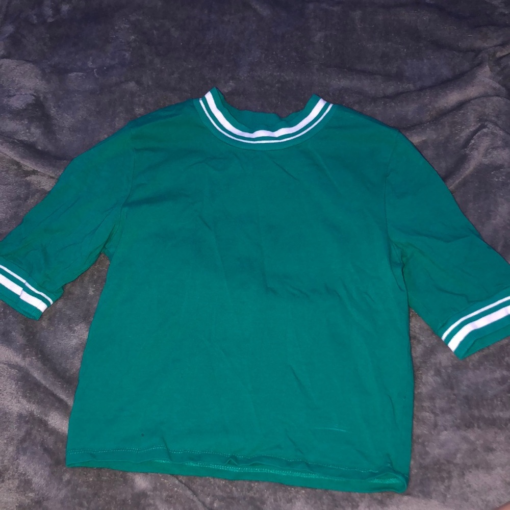 FOREVER 21 Green Turtle Neck Crop Top